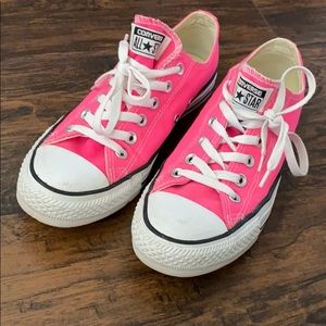 Women’s shoes